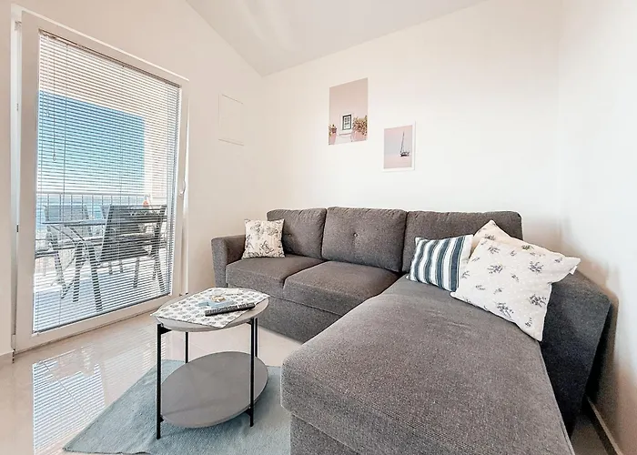 Apartment Vlado By Interhome
