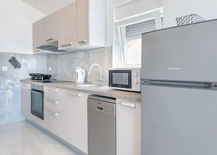Vlado By Interhome Maslenica