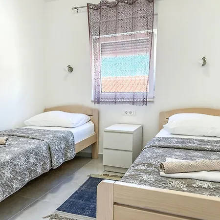 Vlado By Interhome *