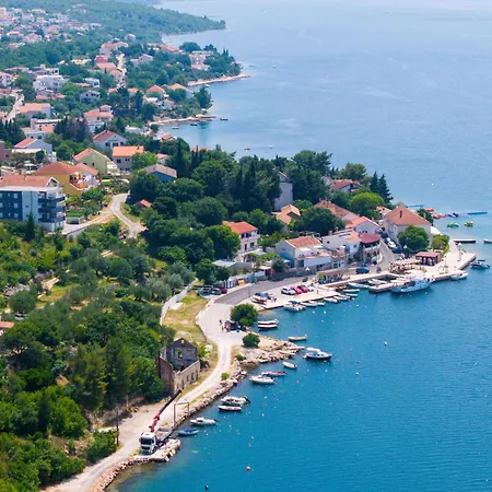 Vlado By Interhome *