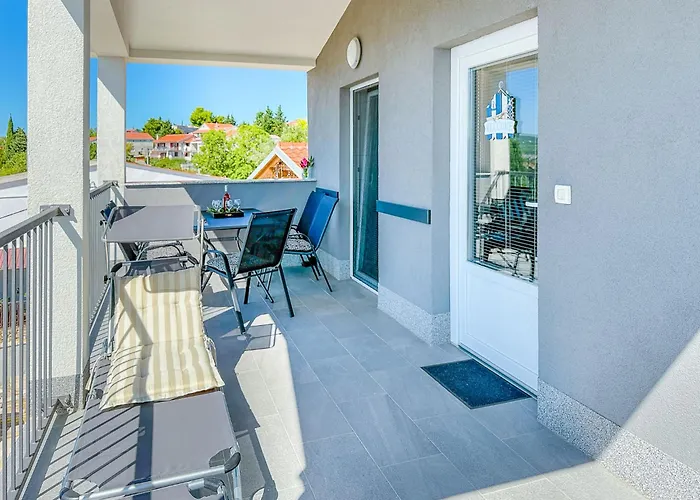 Vlado By Interhome *